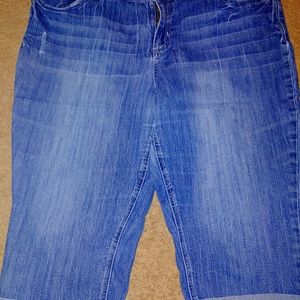 Maurices capri jeans size 24